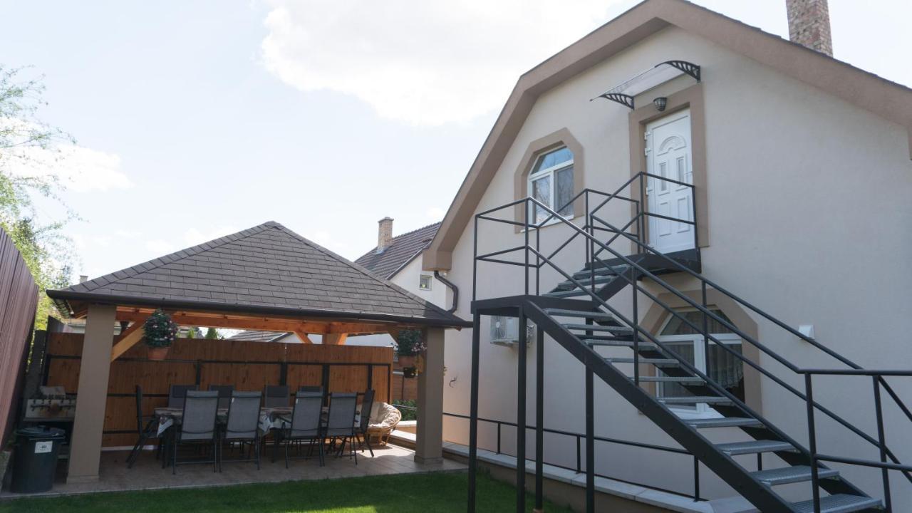 Rita-Vár Szálláshely Nyíregyháza Exterior foto